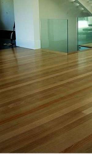 Manutenção de deck oil Manutenção de deck oil